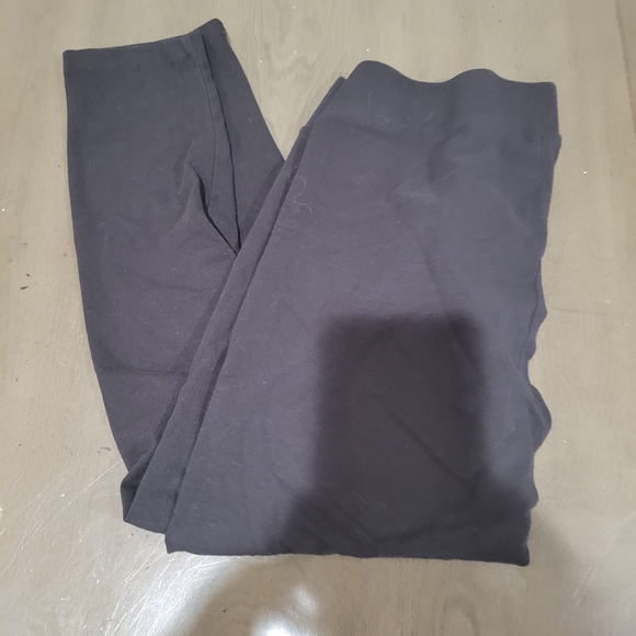 Maternity Campris - Picture 3 of 3